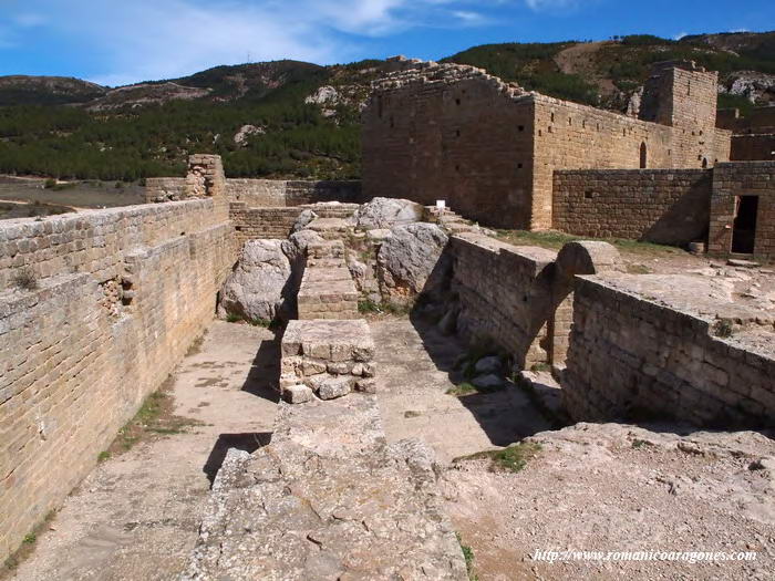 IGLESIA DE VALVERDE Y MIRADOR DE LA REINA DESDE REFECTORIO